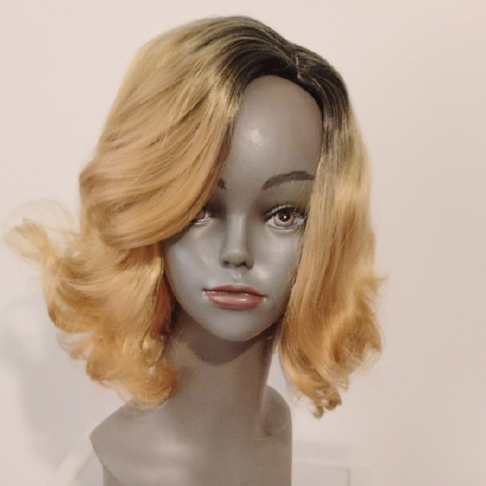 Stylish Ombre Blonde Wig